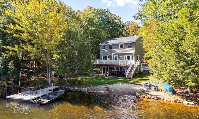 Belmont Maison | Lakefront Bliss, Private Dock & Cozy Year-Round Retreat!