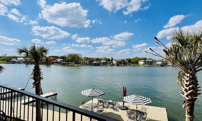 Horseshoe Bay Maison | Serein 3/3. 5 Waterfront Home sur le lac LBJ. * DEMANDEZ les tarifs d'hiver texans!*
