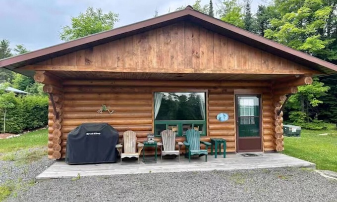 Unorganized Centre Parry Sound Cabine | Lakefront Cabin #3 - 4 Season - Sleeps 7