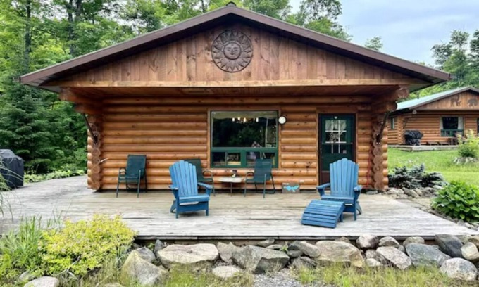 Unorganized Centre Parry Sound Cabine | Lakefront Cabin #4 - 4 Season - Sleeps 7