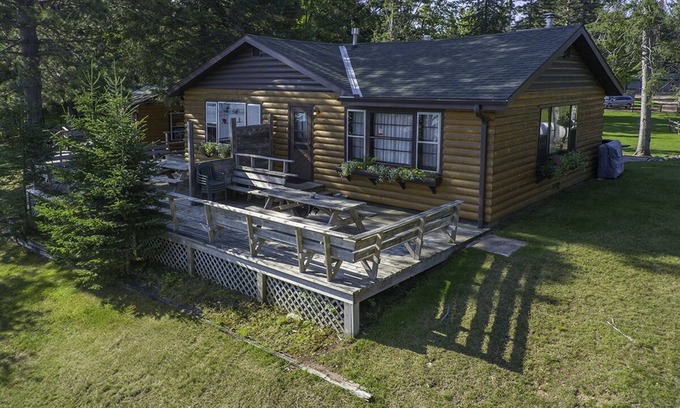 Watersmeet Cabine | Lakefront Cabin on Cisco Chain of Lakes