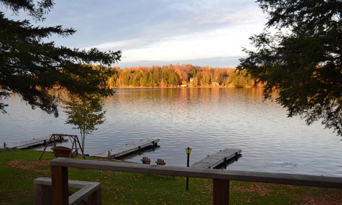 Watersmeet Cabine | Lakefront Cabin on Cisco Chain of Lakes