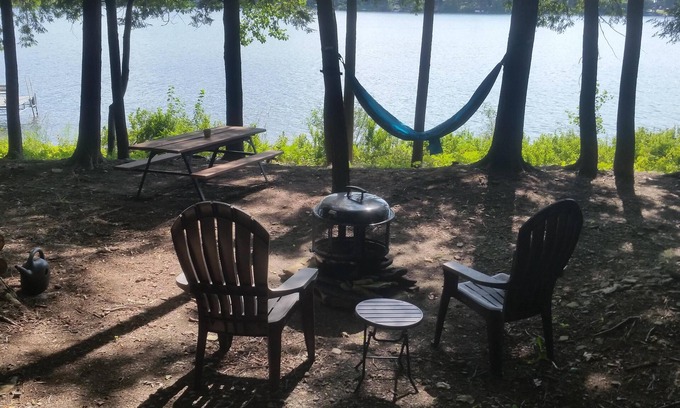 South New Berlin Cottage | Lakefront Cottage, près de Norwich, New York, famille de baseball, vacances