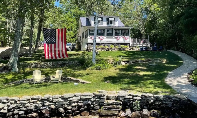 Otis Appartement | Lakefront Cottage in the Berkshires