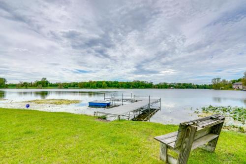 Athens Maison | Lakefront Getaway with Dock in Akron