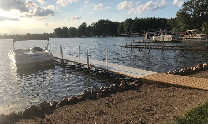 Warsaw Maison | Maison au bord du lac sur Little Barbee qui dort 6