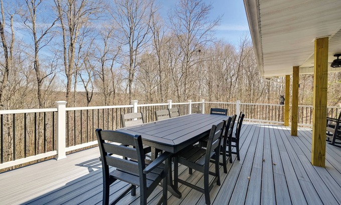 Cub Run Maison | Lakefront Home w/ Deck, Near Mammoth Cave Park!