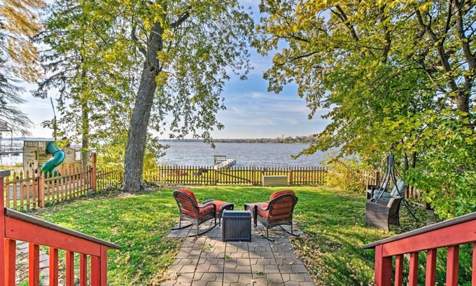 Fox Lake Maison | Lakefront Home with Game Room, Theater and Dock!