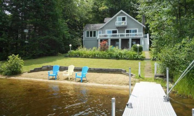 Barnstead Maison | Lakefront home with beach, skiing nearby, AC and WiFi in tranquil Barnstead