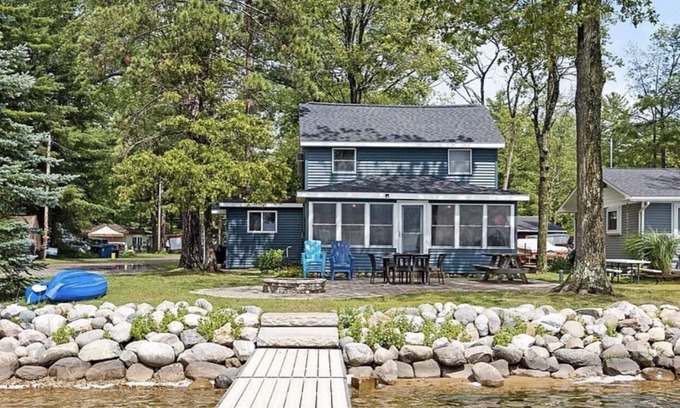 Lewiston Maison | Lakefront house, Dock ,firepit, All weather sunroom , close to 4 golf courses