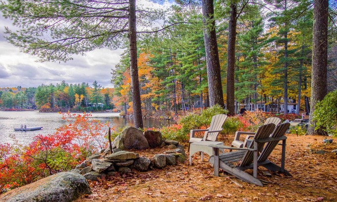 West Poland Maison | Dog-friendly maison au bord du lac w / quai, balançoire et excellent emplacement - parfait pour les enfants!