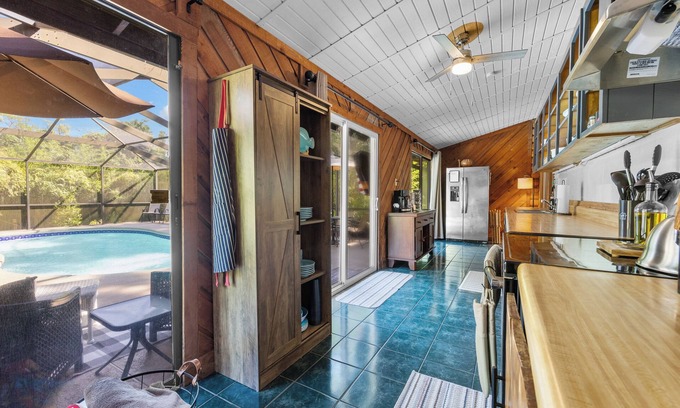 Hawthorne Maison | Lakefront Log Cabin, on private Lake & Screened Pool. ~NO CLEANING FEES~