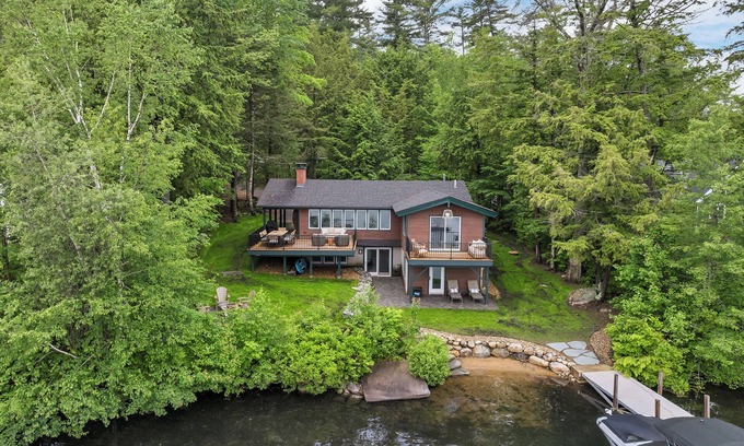 Meredith Maison | Lakefront Luxury – Dock, Beach, Deck & Game Room | Sleeps 10