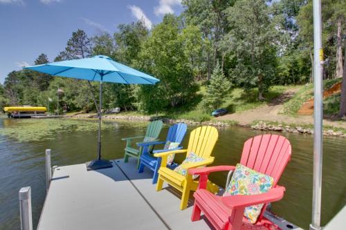 Nevis Maison | Lakefront Nevis Cabin Escape with Hot Tub!