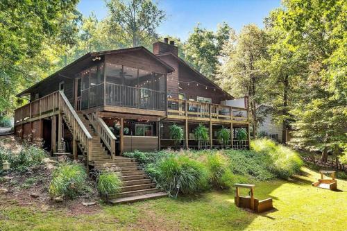 Moneta Maison | Lakefront Paradise - Hot Tub Game Rm Kayaks Dock