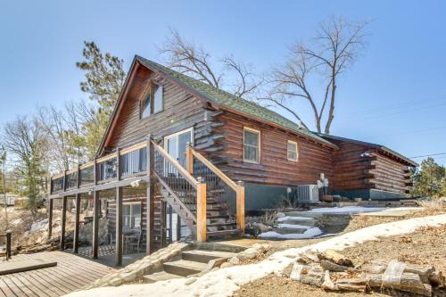 Park Rapids Maison | Lakefront Park Rapids Cabin with Decks and Boat Dock!