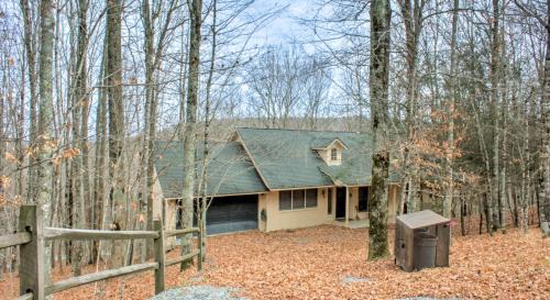 Beech Mountain Maison | Lakeledge Hideaway by VCI Real Estate Services