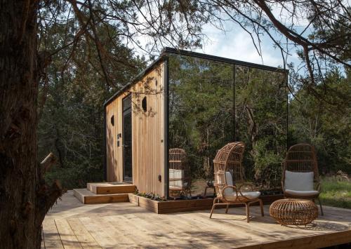Bastrop Maison | Lakeside ÖÖD Mirror Cabin #1 - Nature Getaway
