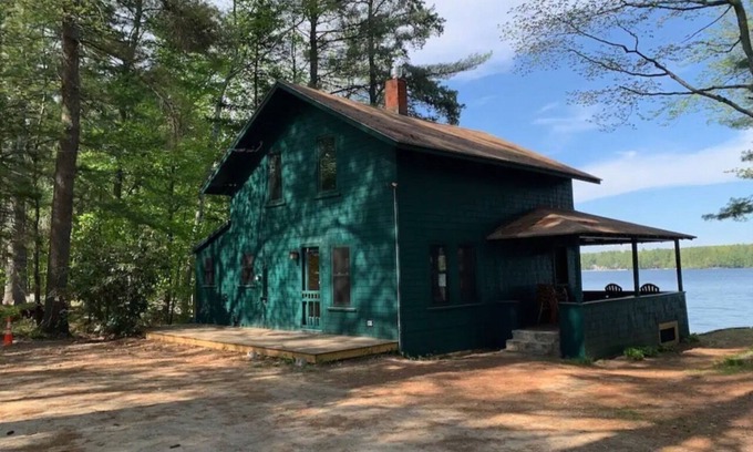 Windham Cabine | Lakeside Cabin With Private Sandy Beach