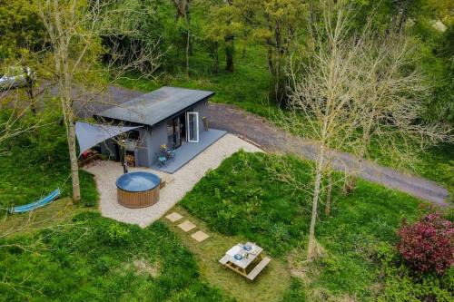 Pershore Cabine | Lakeside Eco Lodge- 'Heron'