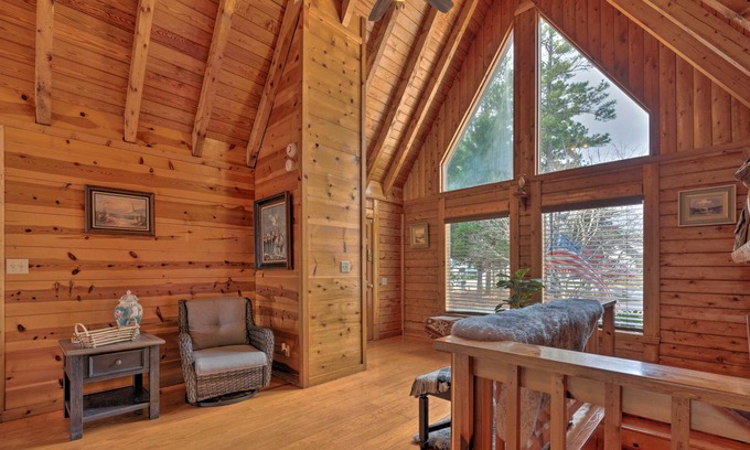 Conyers Cabine | NOUVEAU! Retraite de groupe au bord du lac avec plage privée et quai