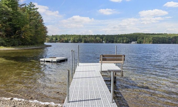 Gray Maison | Lakeside Living w\sandy beach within 25 minutes of Portland