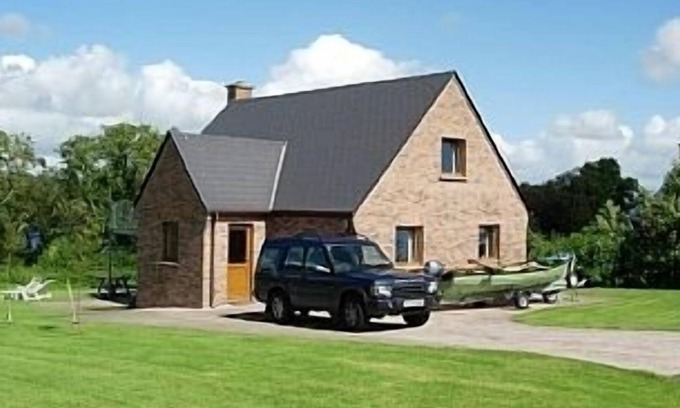 Enniskillen Maison | Lakeside Lodge Niché sur les rives du Lough Erne inférieur