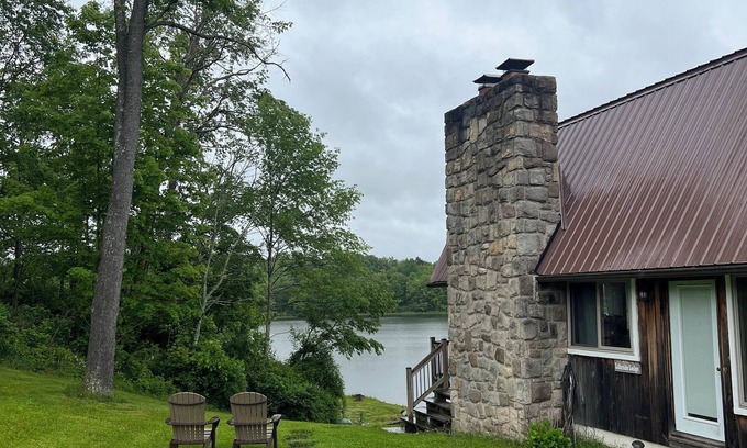 Granville Summit Cabine | Lakeside Lodge