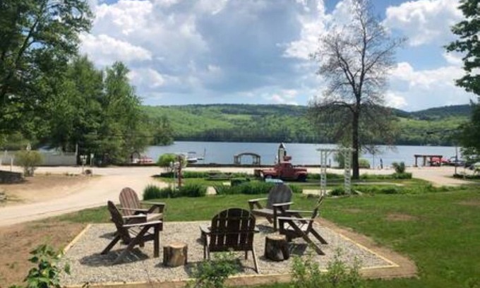 Ashland Maison | Lakeside Suite with full Kitchen