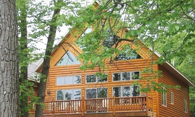 Alexandria Villa | Belle villa au bord du lac avec des couchers de soleil incroyables (fera une location d'hiver de 6 mois)