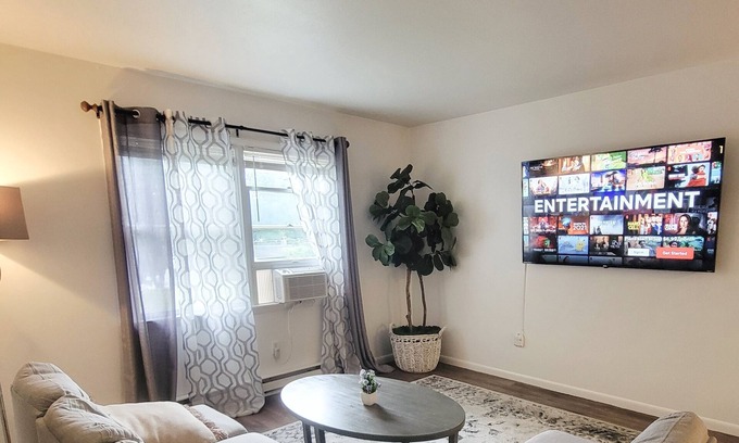 Lansing Appartement | Lakeview Getaway - 10 mins from Ludlowville Falls