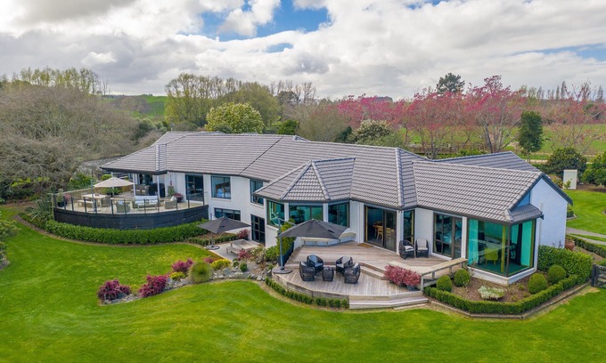 Karapiro Cabine | Lakeview Lodge Karapiro - Bijou Hamptons