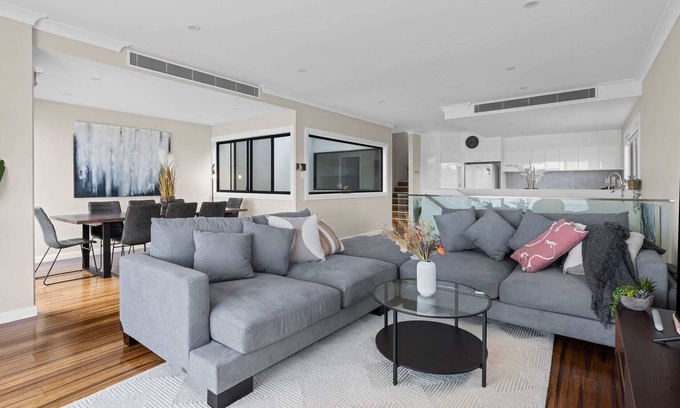 Speers Point Maison | Lakeview Oasis on The Esplanade