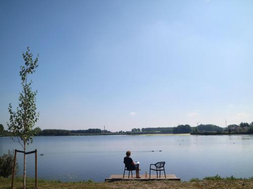 Municipality of Nissewaard Maison | Lakeview villa with swimming and fishing pier