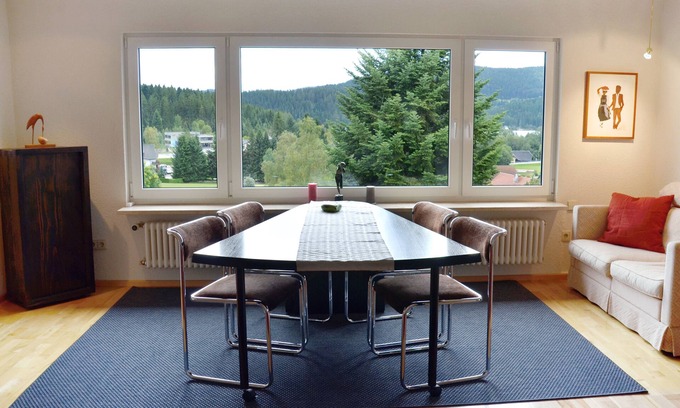 Schluchsee Appartement | Très bel appartement grand (102m2) et central avec vue sur le lac à Schluchsee