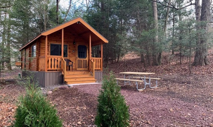 Grier City-Park Crest Maison | Lakewood Park Campground - Luxury Cabin
