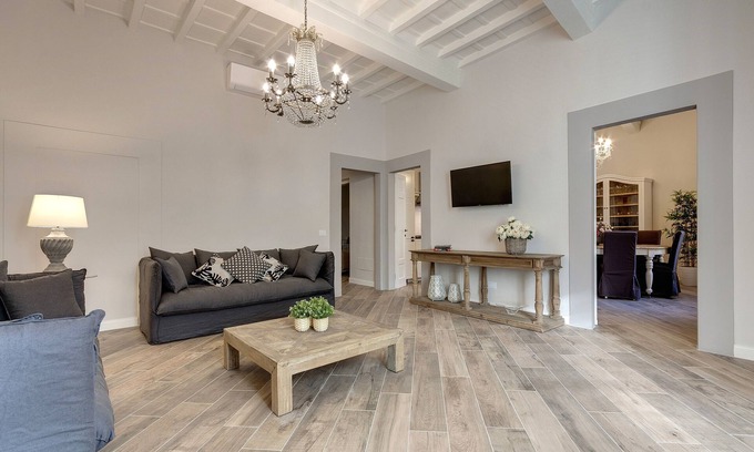 Santa Croce Maison | Lambert Apartment Florence historic center