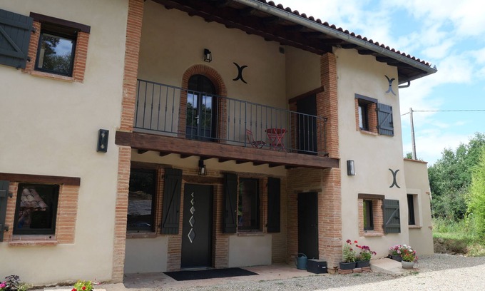 Moissac Maison | "LAMIELLE" LARGE HOUSE RESTORED ON THE HILLS OF MOISSAC