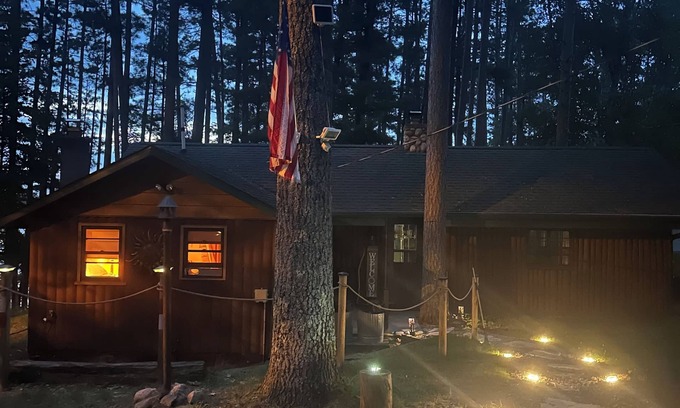 Land O Lakes Cabine | Land O' Lakes Cozy Cabin on Little Portage Lake with Amazing Views !
