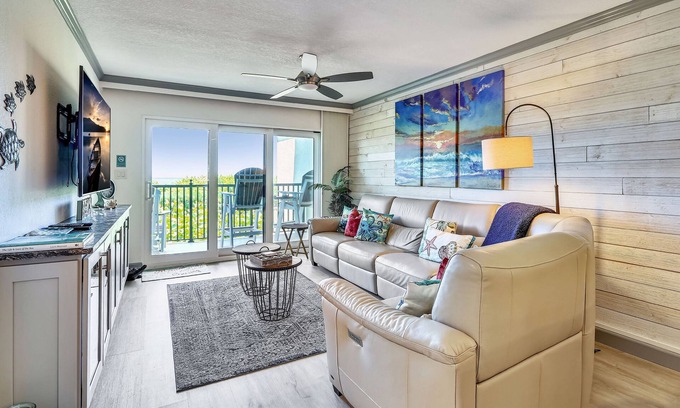 Sunset Beach Copropriété | Land's End # 202 building 10 - Du haut en bas MISE À JOUR / Balcon privé / Sur la plage