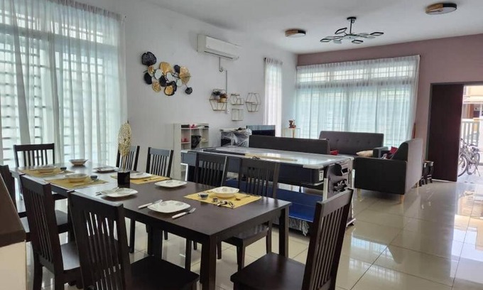 Sekudai Maison | Landed house and Airbnb