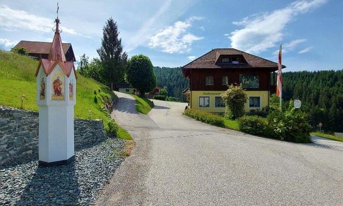 Klein Sankt Paul Lit Et Petit-Déjeuner | Landgasthof Hasbauer