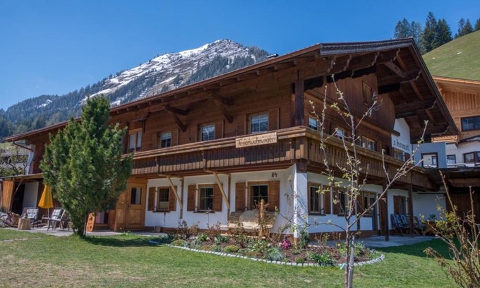 Holzgau Maison | Landhaus KATRIN