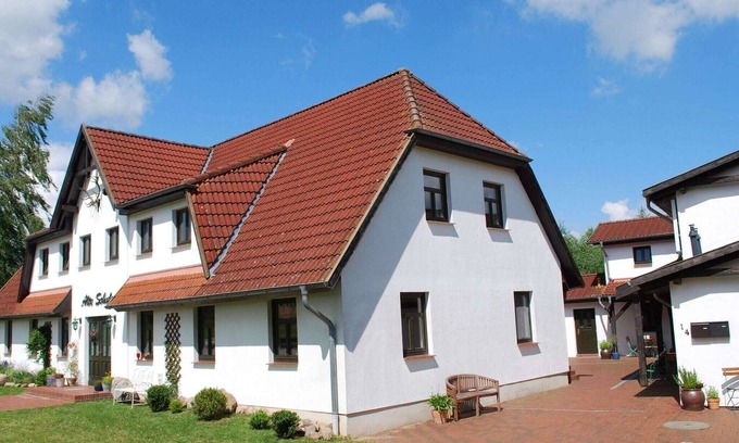 Dargun Villa | Maison de campagne avec piscine à Dargun