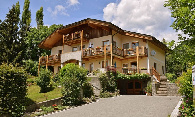 Hermagor-Pressegger See Appartement | Landhaus Mitsche, Appartement Poludnig dans une position panoramique ensoleillée et tranquille