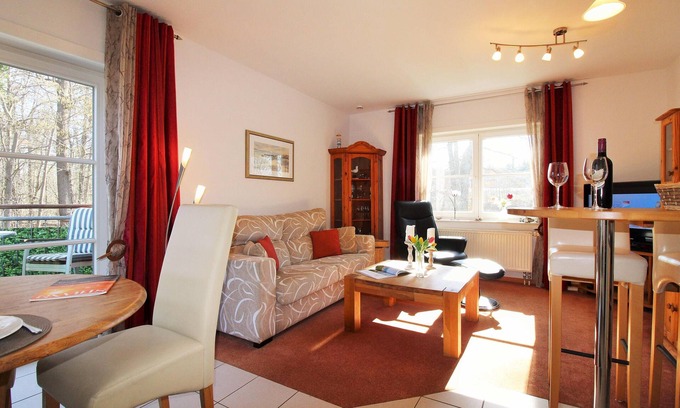 Kaegsdorf Appartement | Landhaus Ostseeblick WE 13: friendly 2-room apartment with balcony close to the beach
