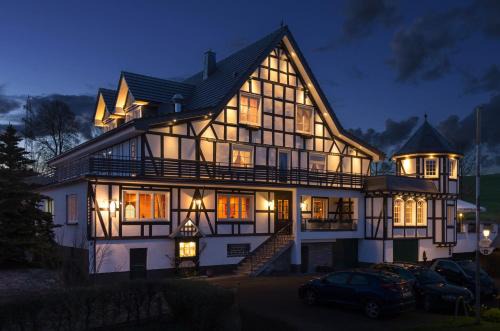 Niederhelden Hôtel | Landhotel Repetal