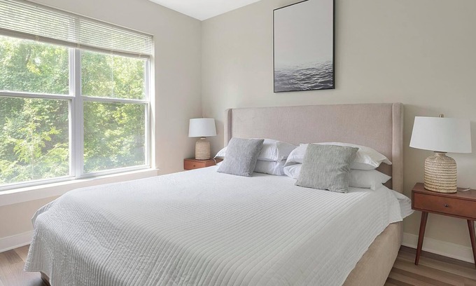 Chillum Appartement | Landing at Mode at Hyattsville - 1 Bedroom in H.