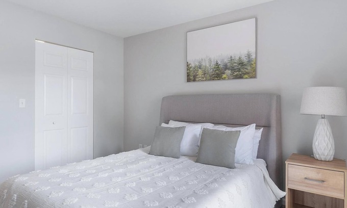 West Dundee Appartement | Landing at The Villages at Canterfield - 1 Bedroom in West Dundee