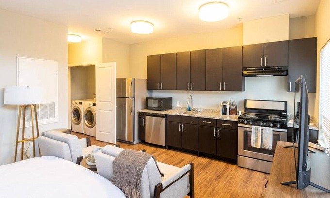 Windsor Appartement | Landing at Windsor Station - 1 Bedroom in Downtown Windsor